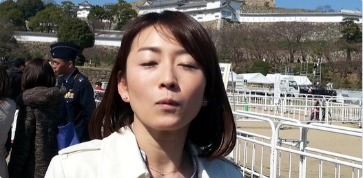 テレ東・狩野恵里アナのエロすぎる大技がネット上で話題　「見えた！」「太ももエロい」