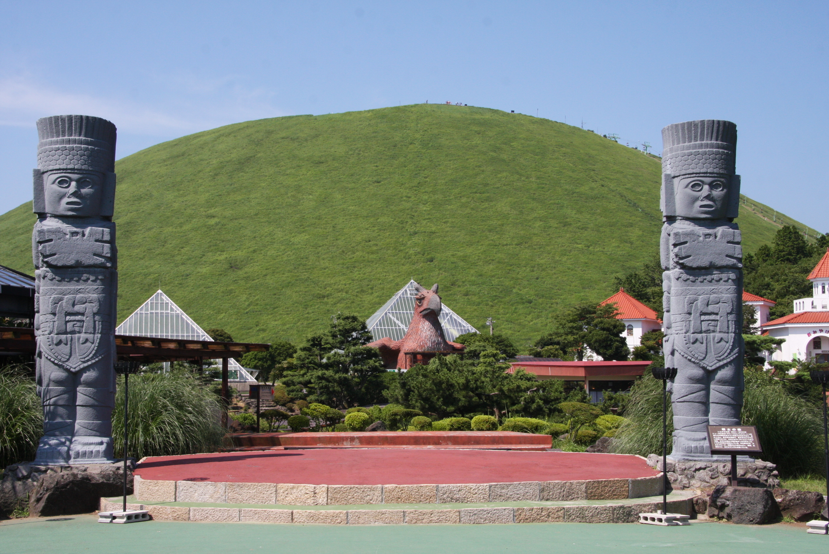 伊豆シャボテン公園グループ　月次業績(2015年2月度)に関するお知らせ～ 売上高・入園者数・客単価共に前年を大きく上回る結果 ～