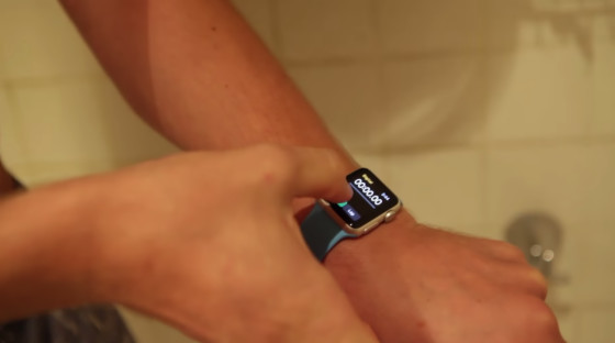 Apple Watchの耐水性能は十分使えるレベルだと判明、身体を張った調査も