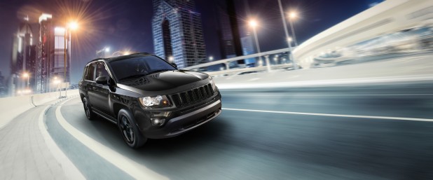 「DIATONE SOUNDナビゲーション」や折りたたみ自転車が付いてくる「Jeep Compass Blackhawk」