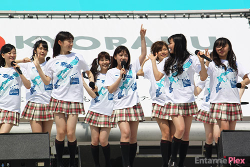 NMB48卒業間近の山田菜々、沖縄で熱いライブパフォーマンスを披露