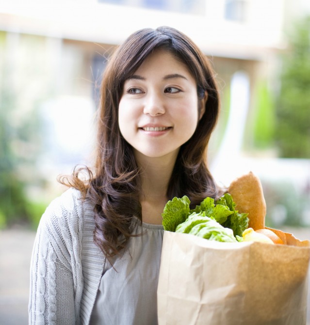 ひとり暮らし女子に聞いた！　冷蔵庫は空っぽ派？　それとも満タン派？