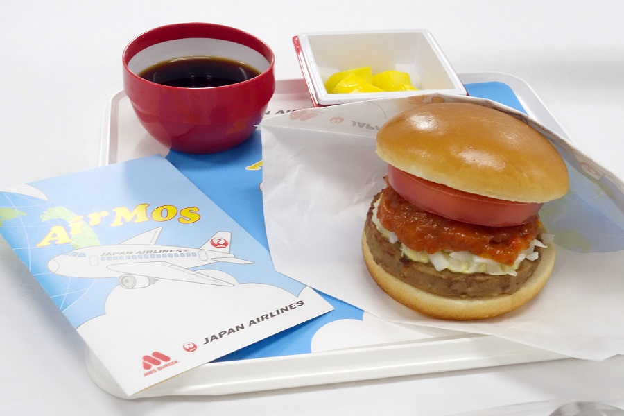 モスバーガーの看板メニューがJALの機内食に！　“つくる楽しさ”が評判高し