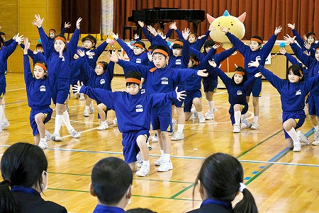 福井国体を小学生がダンスでＰＲ　元気いっぱいに機運盛り上げ