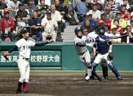 敦賀気比監督もまさか満塁弾２発　松本哲幣が大会記録２つ更新