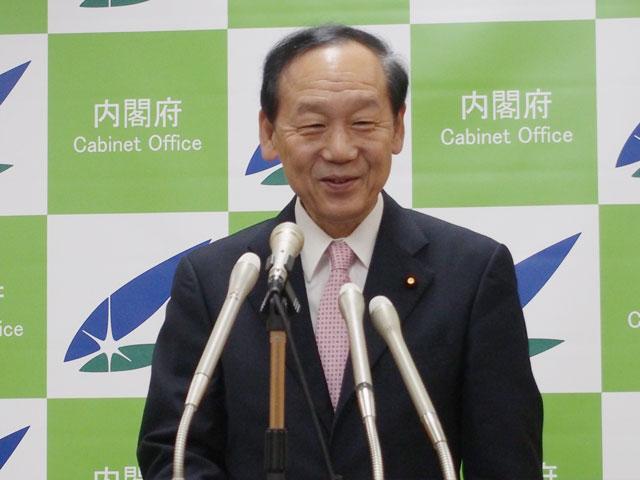 山口俊一・内閣府特命担当大臣閣議後会見　「きゃりーぱみゅぱみゅもテレビで見ている」（2015年2月27日）