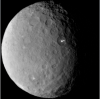 米探査機ドーン 6日にも準惑星「ケレス」へ到着 白点の正体は…？