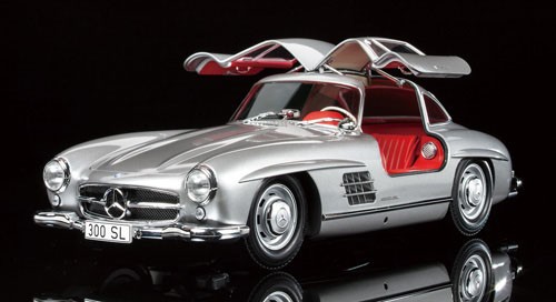 ガルウイングドアの開閉も再現　タミヤ「1/24スポーツカーシリーズ」に「メルセデス・ベンツ300 SL」