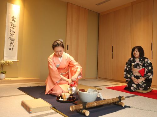 台湾・嘉義で改装オープンのホテル、阿里山茶で宿泊客をお出迎え