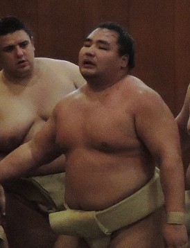 ＜大相撲春場所＞横綱・鶴竜が初日から休場　親方「全休に」