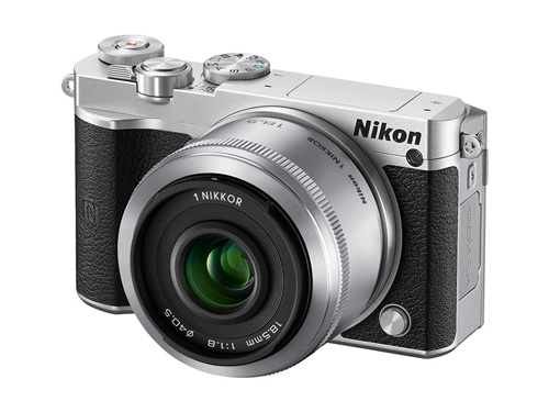 小型ボディに高速撮影を備えた「Nikon 1 J5」