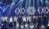 EXO、初のワールドツアー日本公演の興奮再び　圧巻のパフォーマンスで魅せる