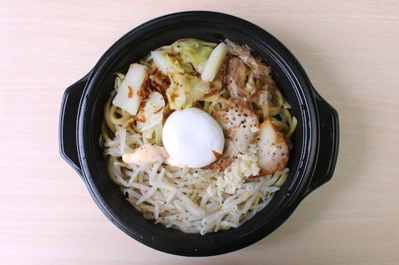 ローソンのラーメン二郎系汁なし麺が美味い、ジロリアーヌも大絶賛！ 女性も少食の男性もうれしいコンビニ二郎系!!!