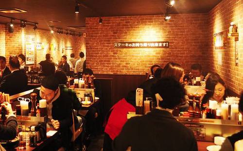 いきなりステーキ仙台店が記録、予測超える1日平均売上110万円超。