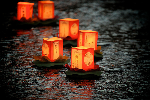 「精霊の日」特集。「精霊と霊」「霊魂の霊と魂のちがい」「霊をみたことありますか？」