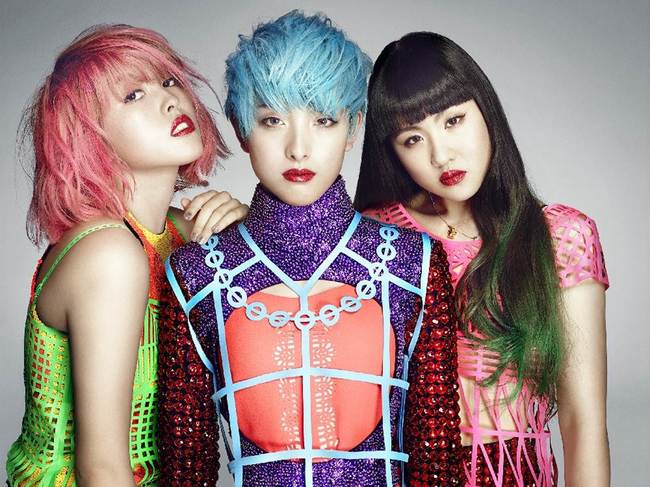 color-codeの主催イベントに話題のマネキン・ダンス・デュオ「FEMM」が出演決定