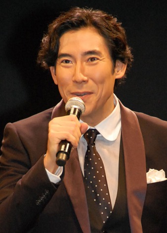 高嶋政伸、山田涼介のファンに謝罪　演技で“顔踏み”