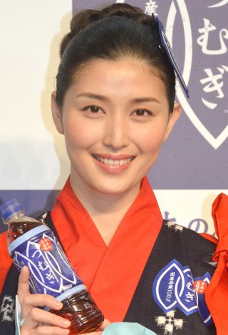 橋本マナミ、芸名「橋本まるみ」案あった