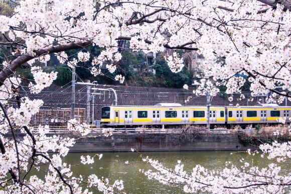 身に覚えが……!!　「名古屋のはずが京都！」「起きたら車庫！」「座席争奪戦惨敗」など……電車での大失敗!!