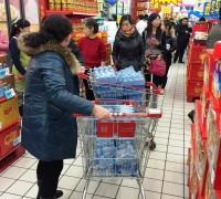 水質汚染が深刻な中国、ボトルウォーター販売量が5年で倍増―米メディア