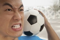 「中国サッカーの潜在能力は日本より上」、中村俊輔スカウトした伊専門家の指摘に自虐発言「ただ人間が多いだけだろ」「いくら払った？」―中国ネット