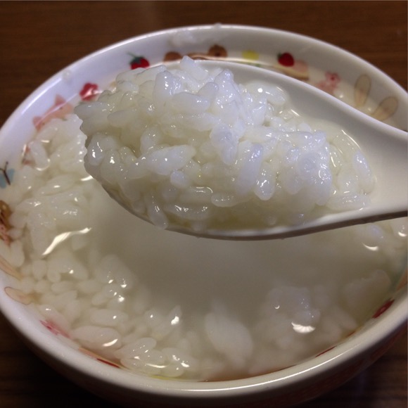 【中居くんもやってた究極レシピ】 冷や飯にお湯をかけて食べるとウマイ / 炊きたてご飯に水もアリ