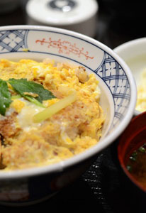 やっと読み方が分かった！・・・日本の食文化「丼」の深ーい話に、中国ネット民の知識と食欲が増進＝中国版ツイッター