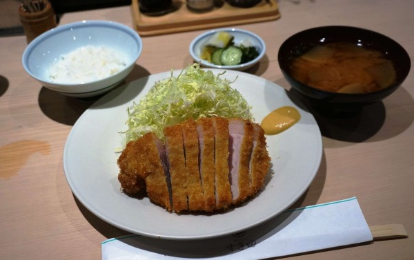 （2位）東京のうまいとんかつ屋ベスト10【マッキー牧元の世界味しらべぇ】