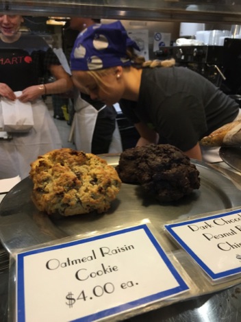 ニューヨークベストクッキー！？行列ができる「Ｌｅｖａｉｎ Ｂａｋｅｒｙ」