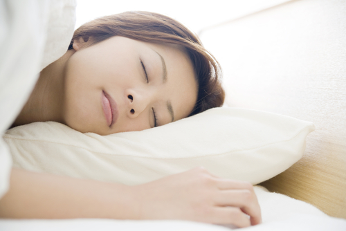 春は不眠に注意！アーユルヴェーダ的「質の良い睡眠」をとるコツ