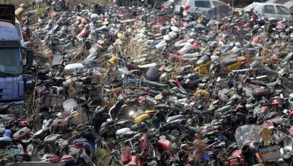 湖北省の市街地に「バイクの墓場」が出現―中国メディア