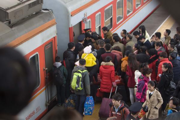 春節期間中の旅客輸送量２億９５００万人　中国鉄路総公司