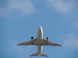 「飛行機内、こんな客が嫌だ！」　日本とアメリカのワースト1は？