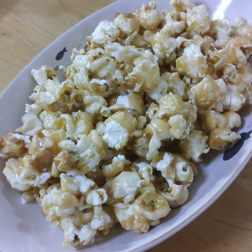 カリカリ甘ーい キャラメルポップコーン レシピ 作り方 E レシピ 料理のプロが作る簡単レシピ