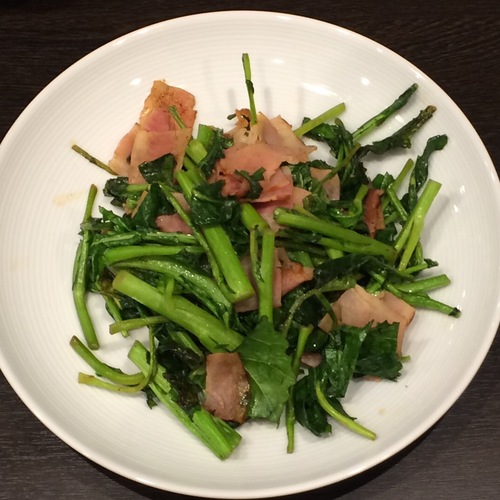 子どもも喜ぶ 菜の花とベーコンのニンニク炒め 副菜 レシピ 作り方 E レシピ 料理のプロが作る簡単レシピ