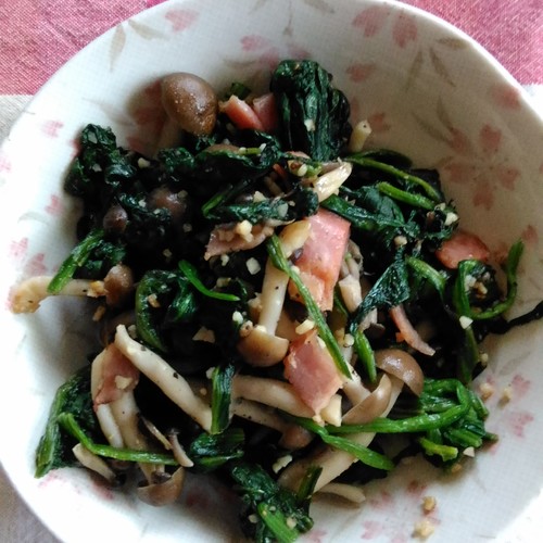 ほうれん草シメジソテー レシピ 作り方 E レシピ 料理のプロが作る簡単レシピ