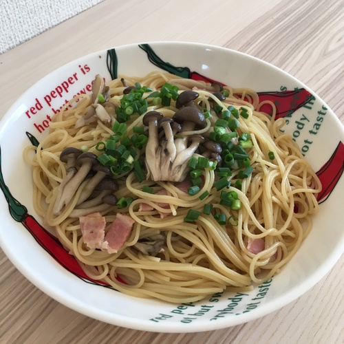 ニンニク香る キノコとベーコンの和風パスタ レシピ 作り方 E レシピ 料理のプロが作る簡単レシピ