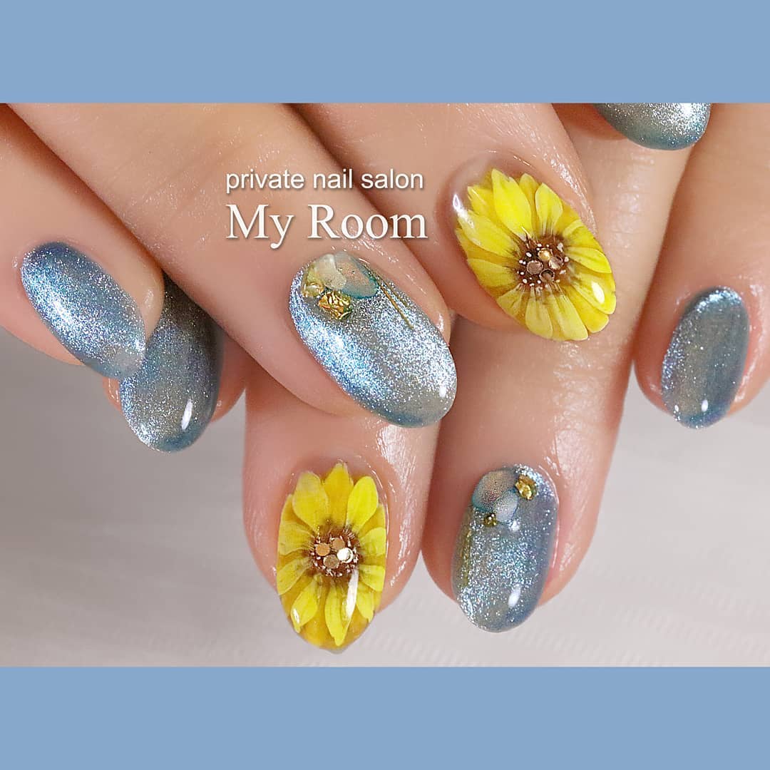 スターギャラクシーネイルが気分 韓国のトレンドネイルがブームなんです ローリエプレス