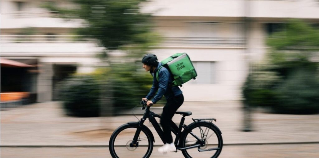 Uber Eats、「楽天モバイルショップ」11店舗で「Uber Direct」の提供を開始 SIMカードやスマートフォンなどを即日自宅に配達