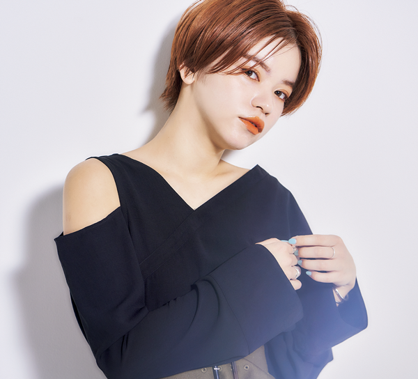 気分も髪も明るく 新しい自分になれるハイトーンカラー30選 ローリエプレス