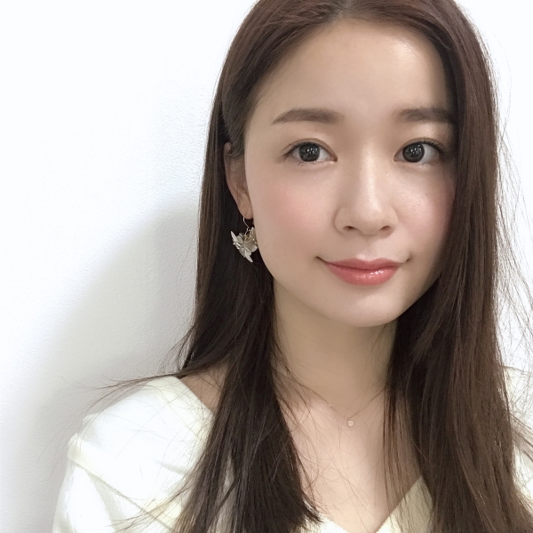 これだけで 今話題のホワイト骨格メイクが完成 驚きのkateプチプラワンパレット 新田玲奈 ローリエプレス