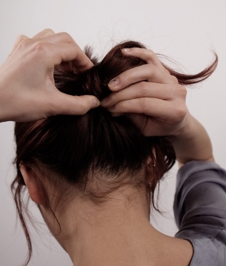 ヘアピンだけで簡単ヘアアレンジ 3種のピンでかわいくなれる ローリエプレス