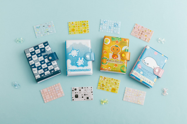 シール帳、デニムポーチ…あの頃思い出す！「まめゴマ」「モノクロブー