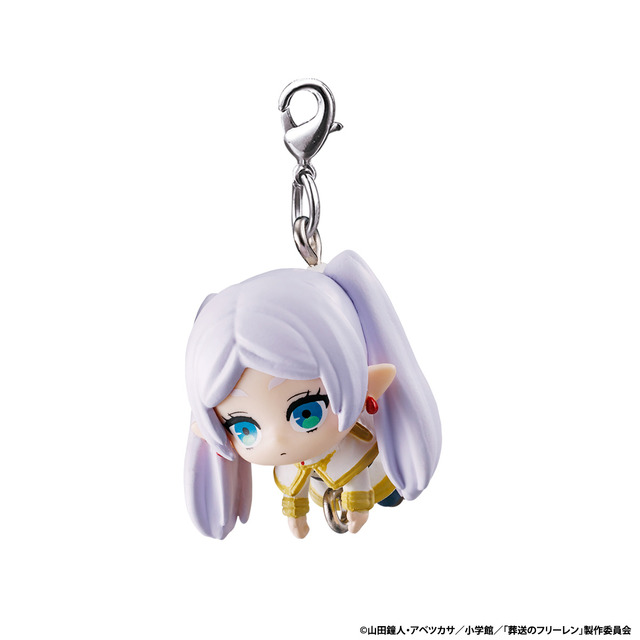 「葬送のフリーレン」フェルン、シュタルクをつまんでつなげる♪ つい集めたくなっちゃうガシャポンが登場 - エキサイトニュース