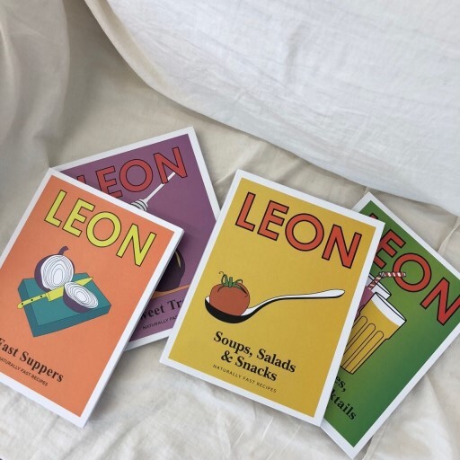 Moim 壁掛けポスターで韓国風のインテリアに あなただけのハイセンス空間を手に入れて ローリエプレス