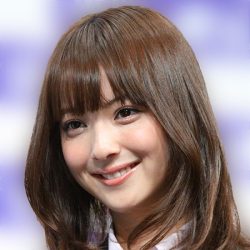 佐々木希が脚の付根をチラッと見せ 完熟色香 が炸裂したッ 年2月1日 エキサイトニュース