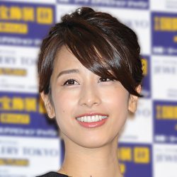 加藤綾子が悩殺したツルツル美脚と スカートの奥 年5月15日 エキサイトニュース