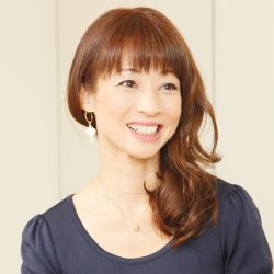 花田美恵子改めmieko 美脚披露も指摘される改名の 今さら感 21年6月9日 エキサイトニュース