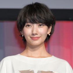 波瑠もア然 ナイト ドクター の Gカップ描写 に視聴者が総ツッコミ 21年6月24日 エキサイトニュース