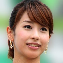 加藤綾子アナ 美人母 2度目の公開に カトパンは父親似なのか の声 17年5月21日 エキサイトニュース